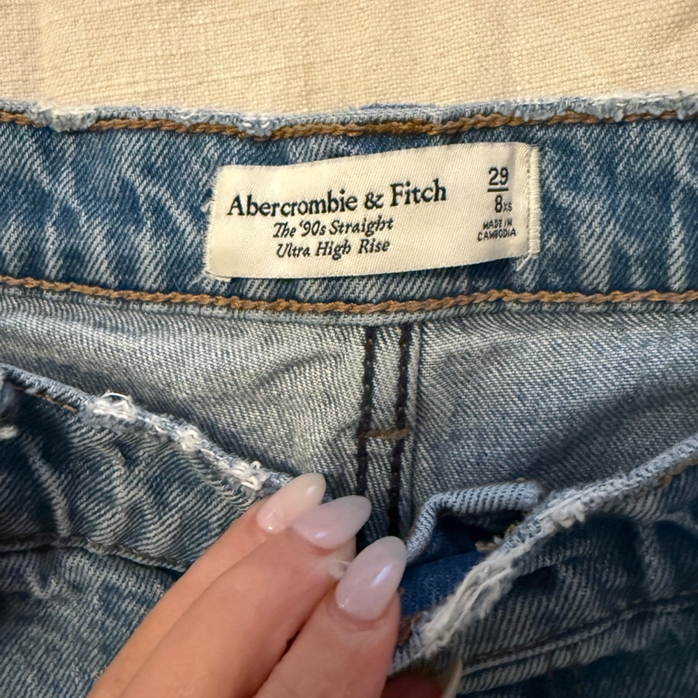 Abercrombie & Fitch 90s straight ultra high rise 29